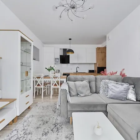 Spacious Apartment Suitable For Remote Work With Balcony & Parking By Noclegi Renters Вроцлав Екстер'єр фото